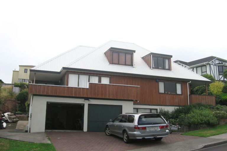 Photo of property in 13 Ramphal Terrace, Khandallah, Wellington, 6035