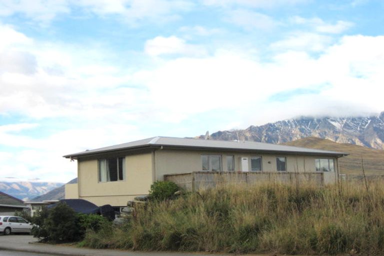 Photo of property in 96 Hensman Road, Queenstown, 9300