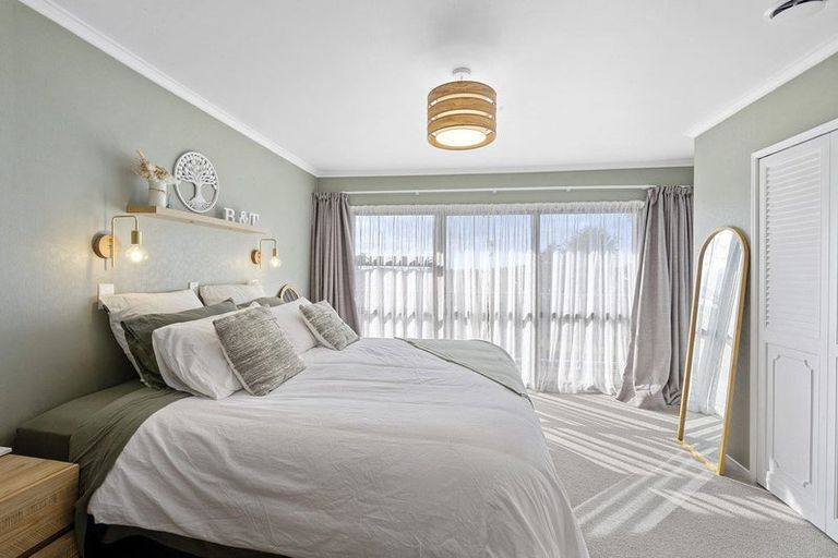 Photo of property in 17 Pukekohatu Street, Waitara, 4320