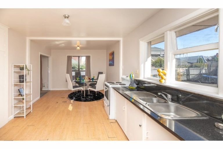 Photo of property in 10 Wentworth Street, Ilam, Christchurch, 8041