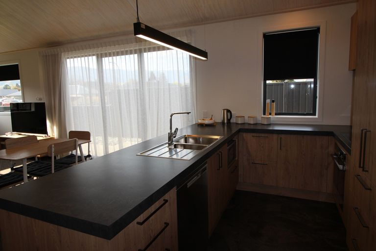 Photo of property in 1 Melmore Terrace, Cromwell, 9310