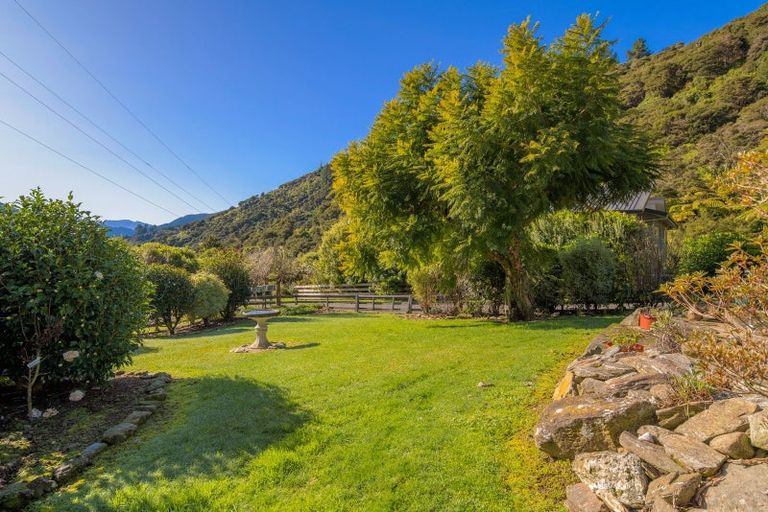 Photo of property in 269 Moetapu Bay Road, Moetapu Bay, Picton, 7282