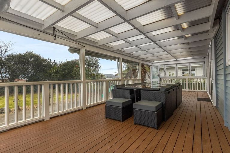 Photo of property in 13 Bowen Street, Levin, 5510