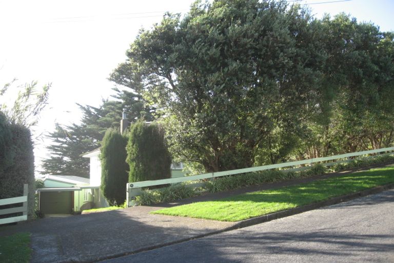 Photo of property in 15 Spur Grove, Titahi Bay, Porirua, 5022
