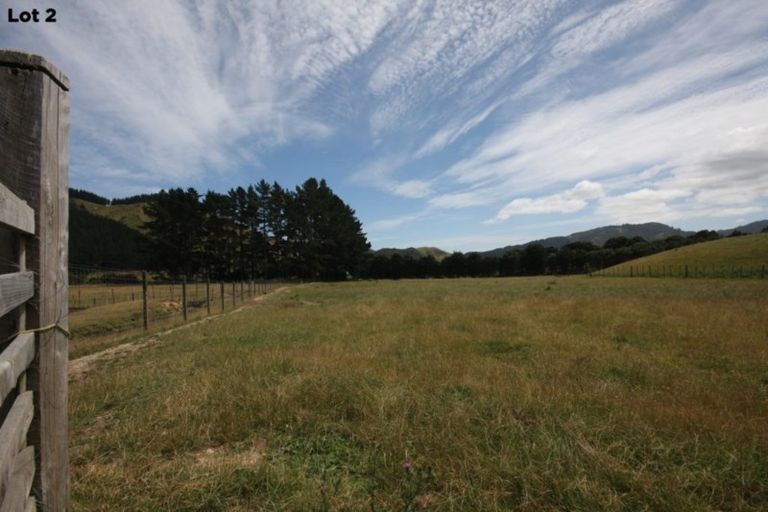 Photo of property in 156 Akatarawa Road, Reikorangi, Waikanae, 5391