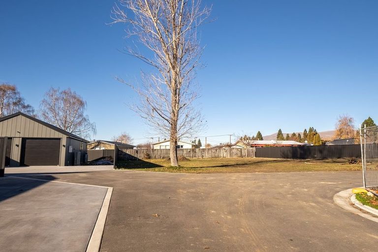 Photo of property in 19 Ohau Road, Twizel, 7901