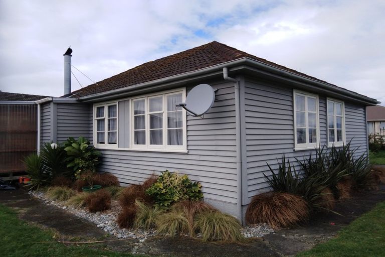 Photo of property in 2 Larsen Street, Westport, 7825