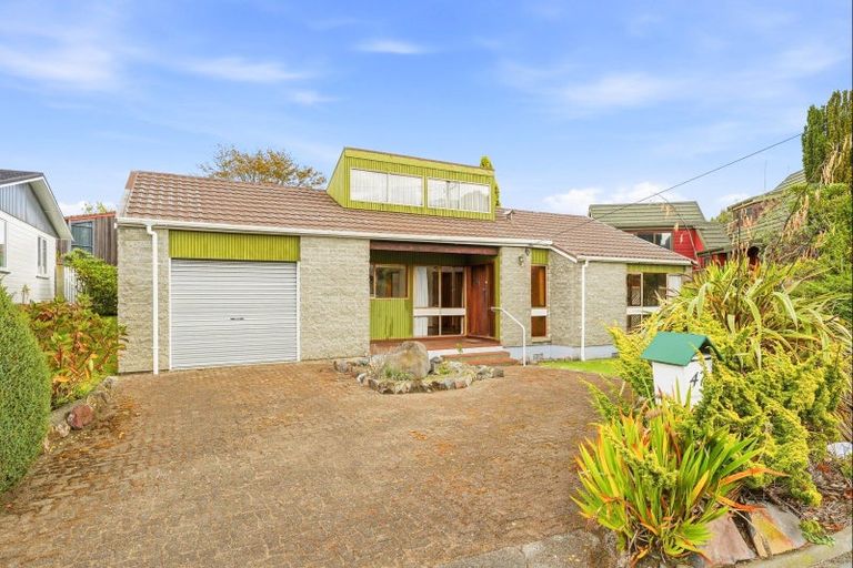 Photo of property in 47 Parkes Avenue, Saint Johns Hill, Whanganui, 4501