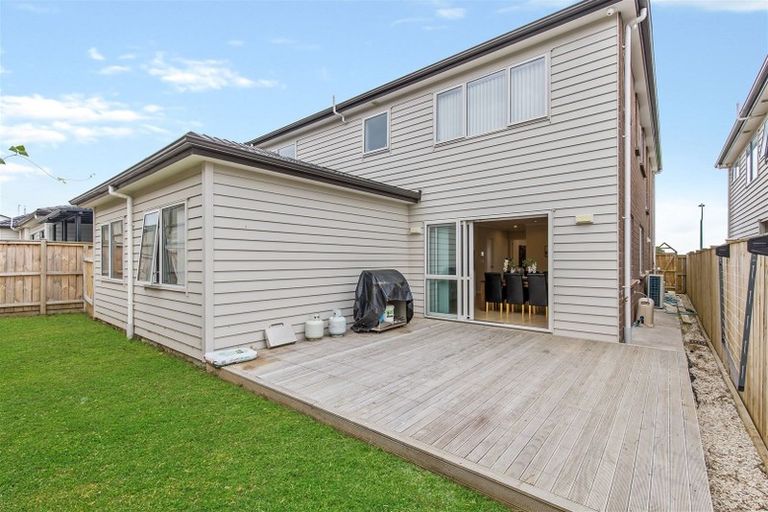 Photo of property in 39 Cloonlyon Drive, Flat Bush, Auckland, 2019