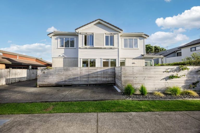 Photo of property in 28a Inverness Road, Browns Bay, Auckland, 0630