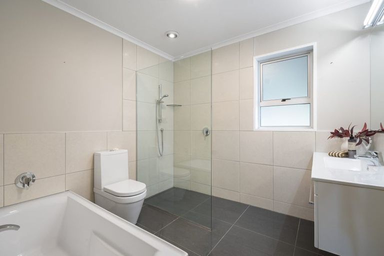 Photo of property in 197 Tutaki Road, Kelvin Grove, Palmerston North, 4470