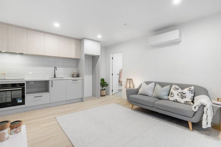 Photo of property in 1/21 Church Street, Devonport, Auckland, 0624