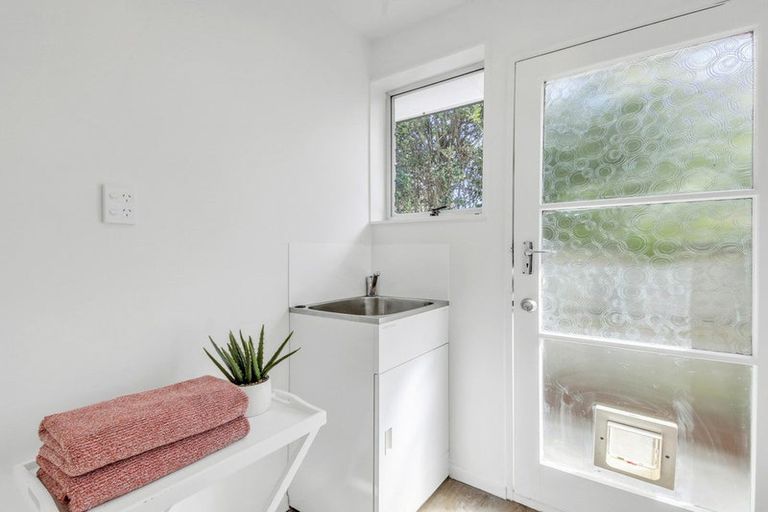 Photo of property in 2/3 Sequoia Place, Parklands, Christchurch, 8083