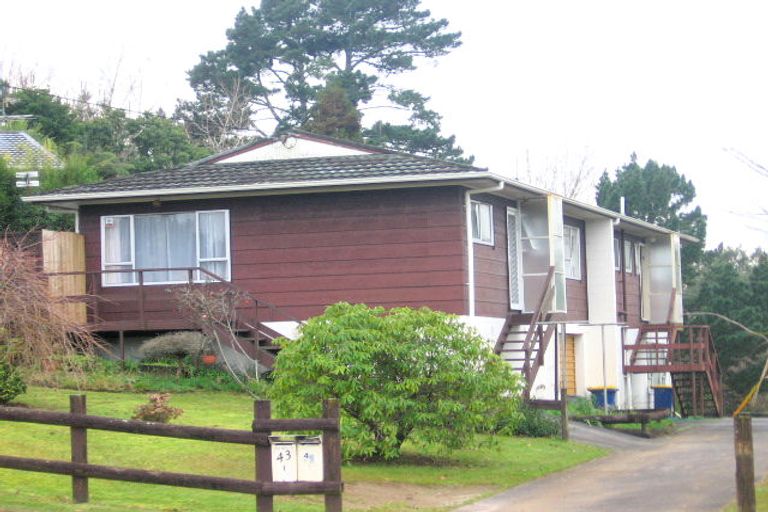 Photo of property in 2/43 Don Buck Road, Massey, Auckland, 0614