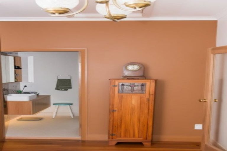 Photo of property in 38 Rothsay Road, Ngaio, Wellington, 6035