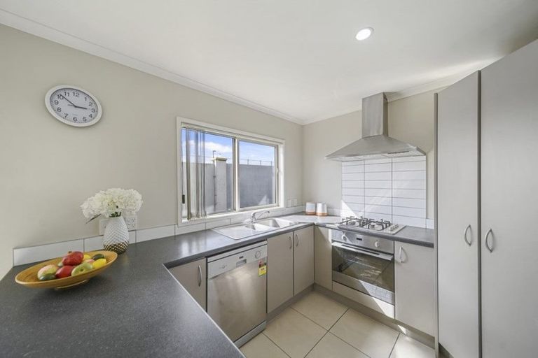 Photo of property in 26 Reding Street, Takanini, 2112