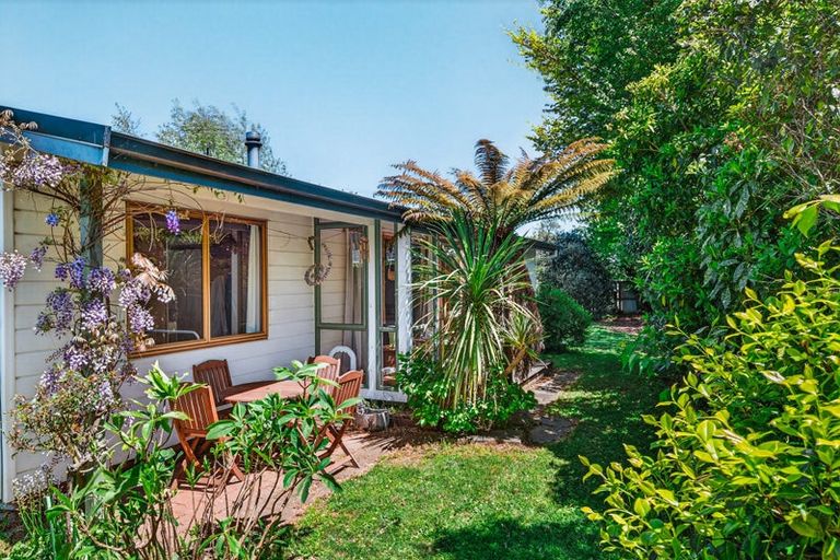 Photo of property in 14 Sunset Street, Hilltop, Taupo, 3330