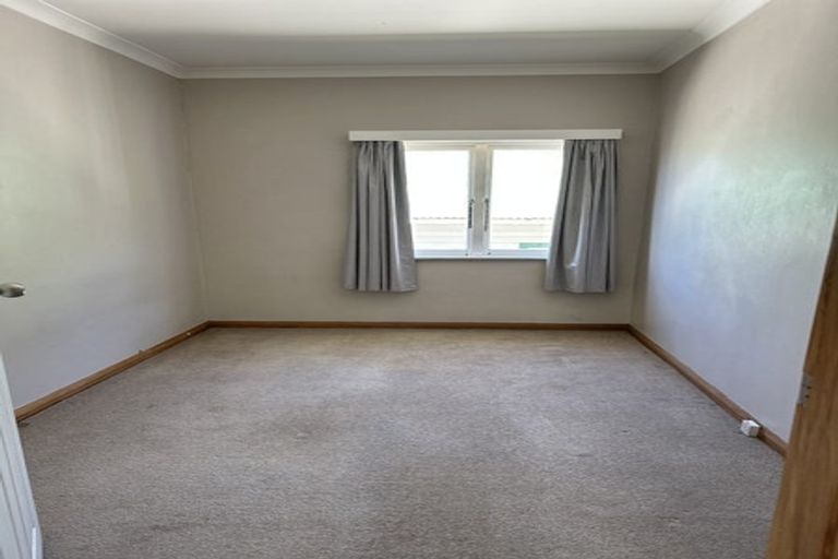 Photo of property in 4 Westland Road, Mount Cook, Wellington, 6021