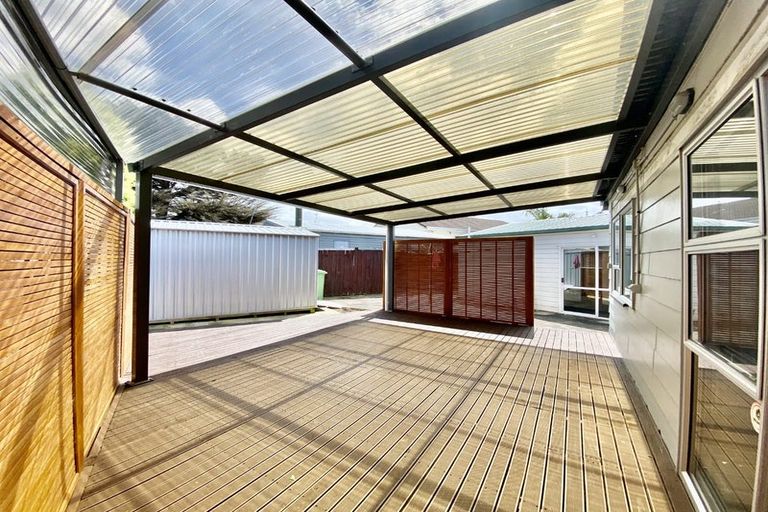 Photo of property in 219 Mahia Road, Wattle Downs, Auckland, 2103