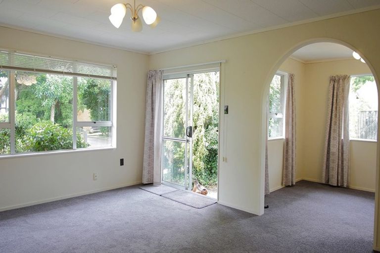 Photo of property in 5a Huata Place, West End, Palmerston North, 4412