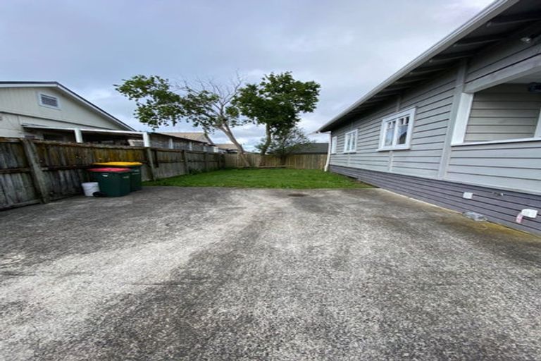 Photo of property in 110a Manuroa Road, Takanini, 2112