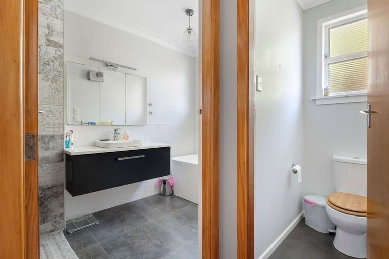 Photo of property in 223 Powderham Street, New Plymouth, 4310