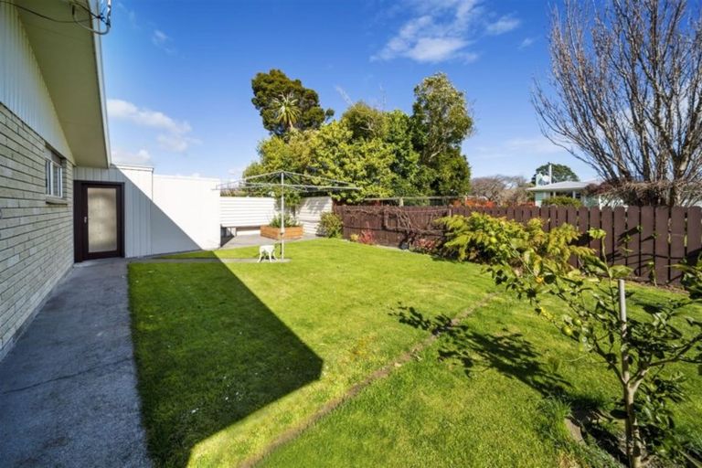 Photo of property in 41 Kowhai Street, Hawera, 4610