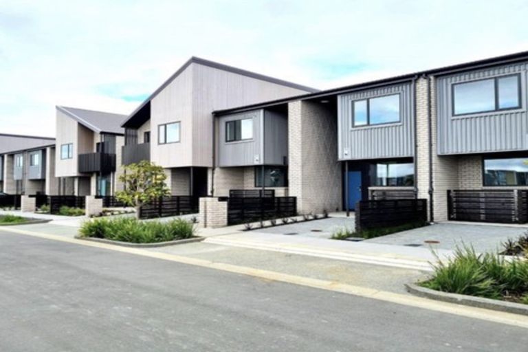 Photo of property in 33 Peihana Road, Hobsonville, Auckland, 0616