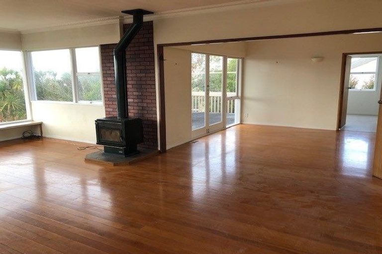 Photo of property in 135 Birkenhead Avenue, Birkenhead, Auckland, 0626