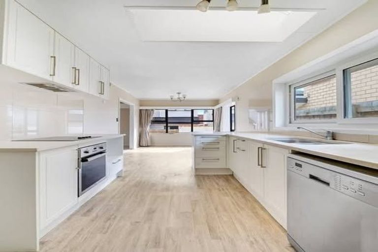 Photo of property in 16 Esperanto Road, Papatoetoe, Auckland, 2025