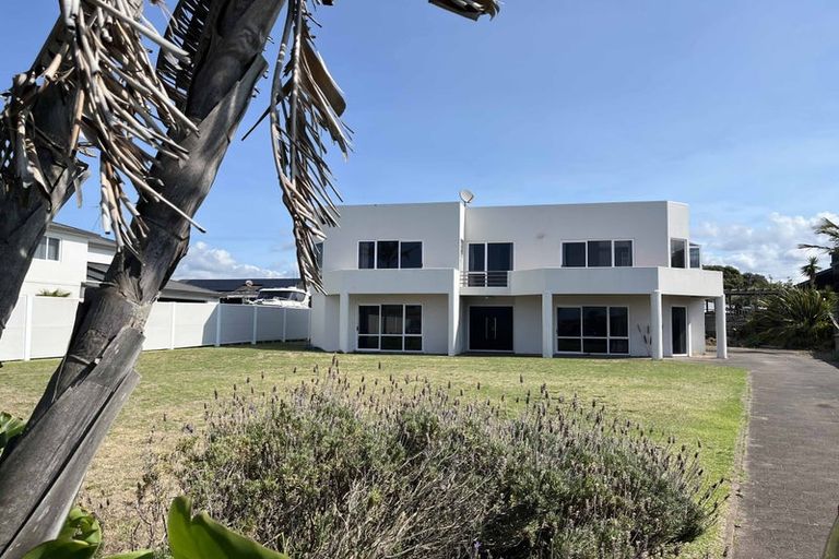 Photo of property in 10 Merito Place, Ohope, 3121