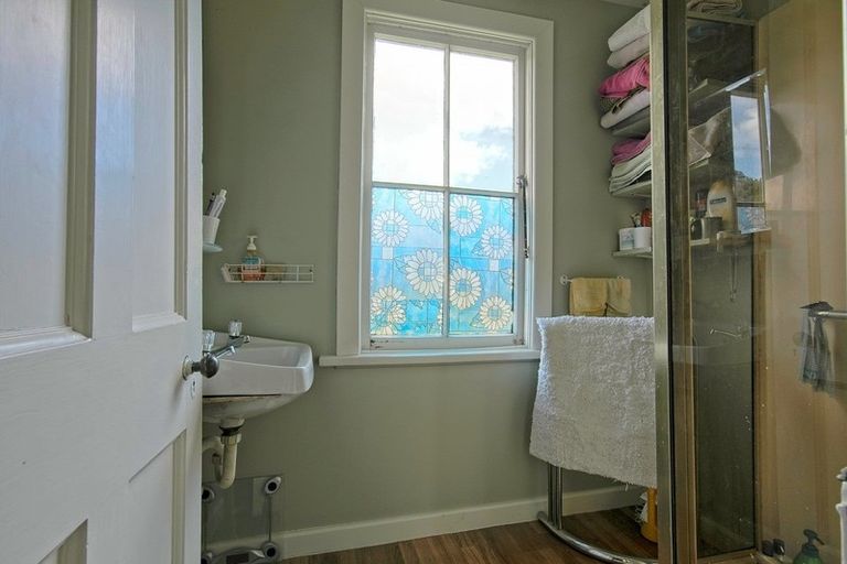 Photo of property in 6 Gladstone Street, Westport, 7825