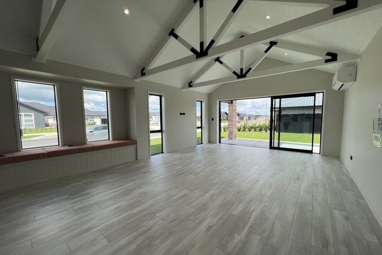 Photo of property in 28 William Paul Street, Cambridge, 3434