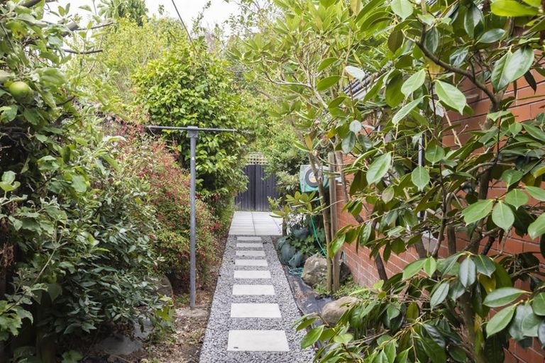 Photo of property in 443 Avonhead Road, Avonhead, Christchurch, 8042