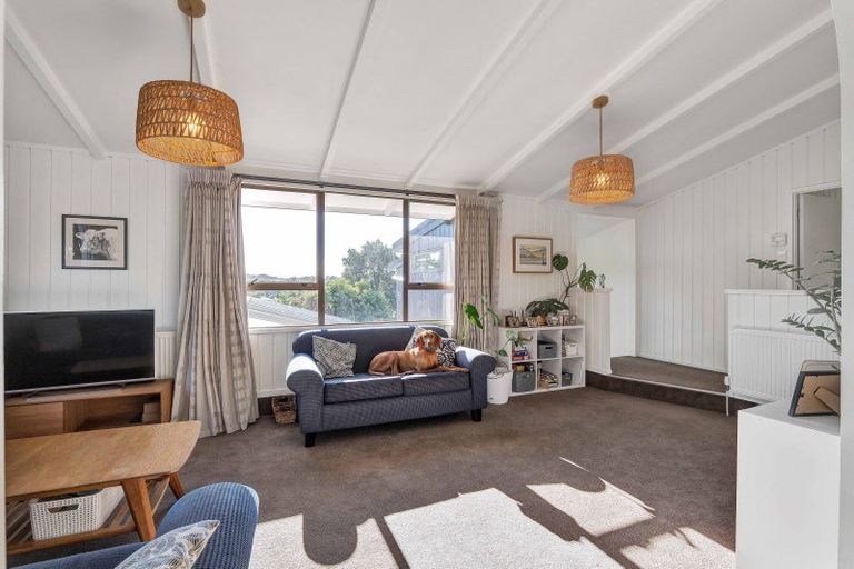 Photo of property in 62d Poplar Grove, Whalers Gate, New Plymouth, 4310