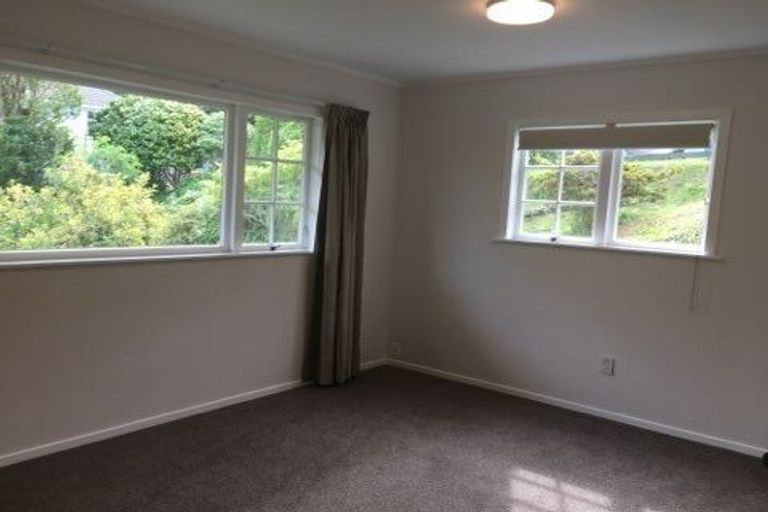 Photo of property in 77a Chamberlain Road, Karori, Wellington, 6012