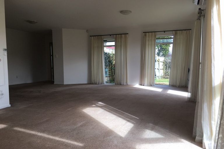 Photo of property in 103c Hill Road, Manurewa, Auckland, 2105