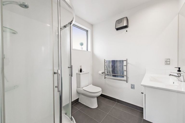 Photo of property in 4/20 Old Red Barn Road, Halswell, Christchurch, 8025