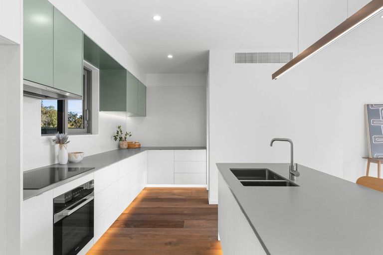 Photo of property in 4/42 Browns Road, St Albans, Christchurch, 8014