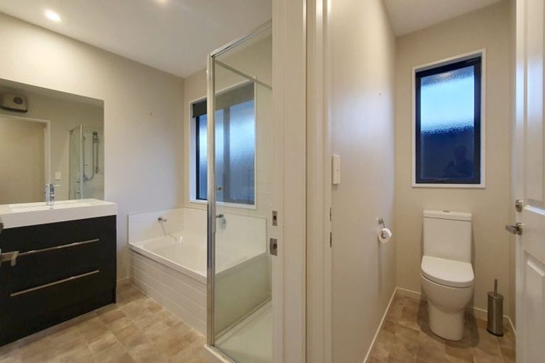Photo of property in 28 Surfers Place, North New Brighton, Christchurch, 8083