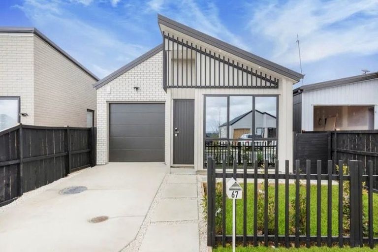Photo of property in 67 Puwha Street, Massey, Auckland, 0614