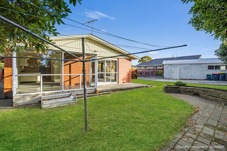Photo of property in 10 Aztec Place, Redwood, Christchurch, 8051
