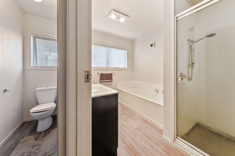 Photo of property in 1/20 Halsey Road, Manurewa, Auckland, 2102