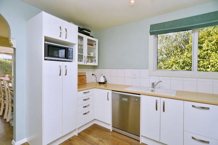 Photo of property in 9 Marlene Street, Casebrook, Christchurch, 8051
