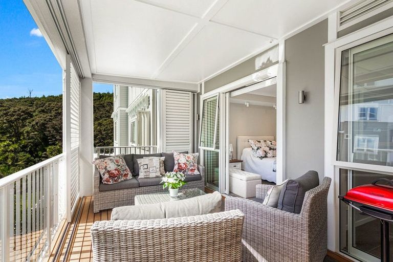 Photo of property in 102 Eaves Bush Parade, Orewa, 0931