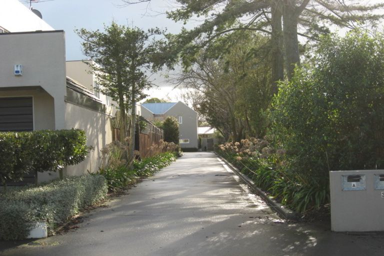 Photo of property in 35 Holly Road, St Albans, Christchurch, 8014