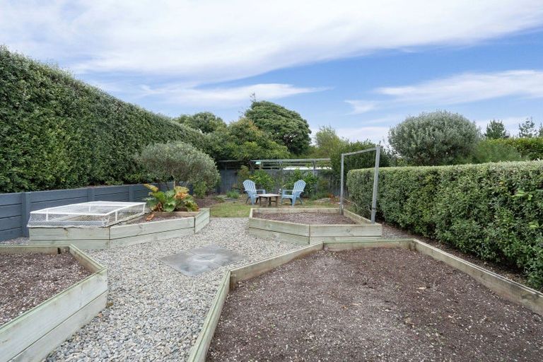 Photo of property in 11 Byron Brown Place, Otaki Beach, Otaki, 5512