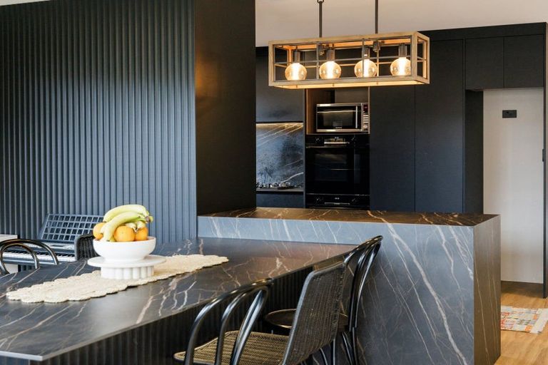 Photo of property in 18 Gibbston Close, Huntington, Hamilton, 3210