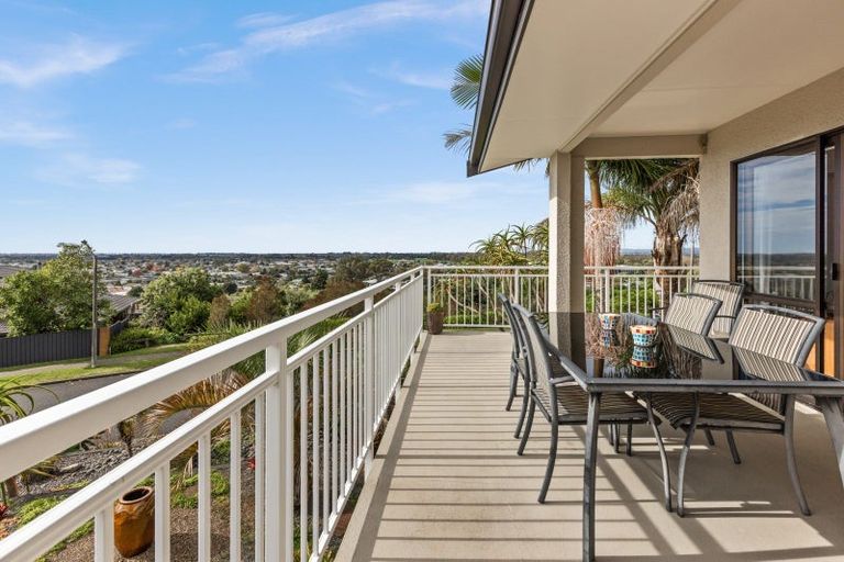 Photo of property in 58 Churchill Drive, Taradale, Napier, 4112