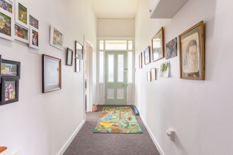 Photo of property in 23 Tennyson Street, Dannevirke, 4930